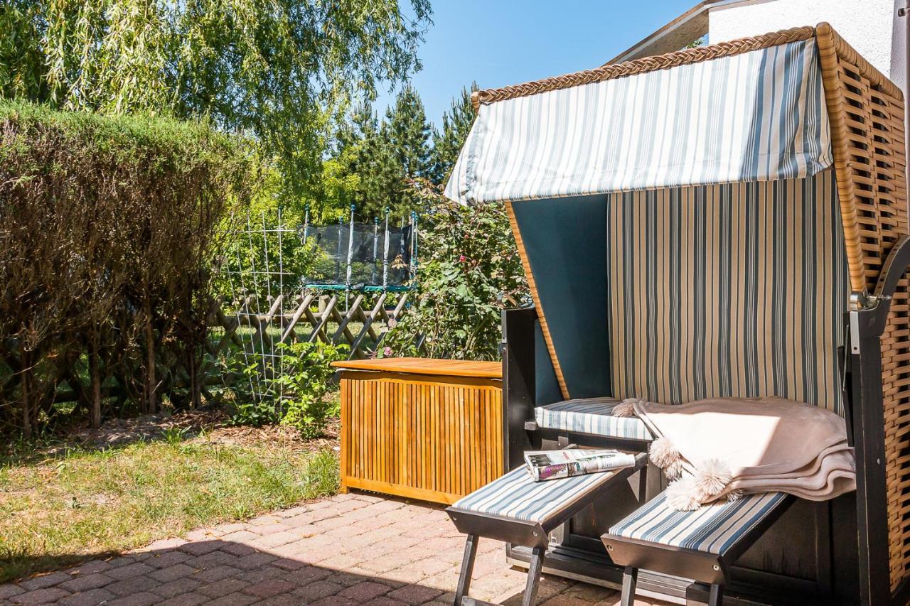 An De Duen Villa Dierhagen Exteriör bild